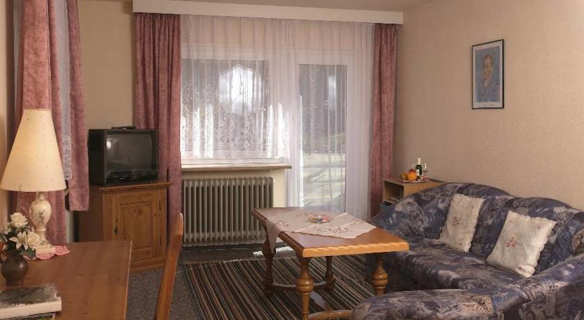 Hotel-Pension Thome Hinterzarten Ngoại thất bức ảnh